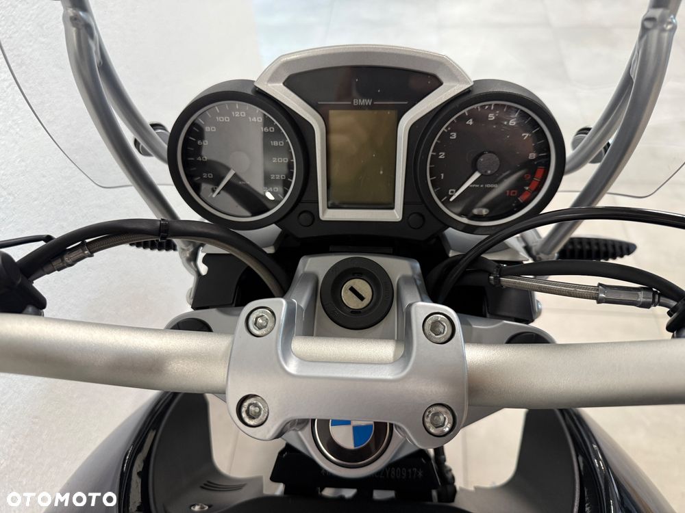 BMW R - 8