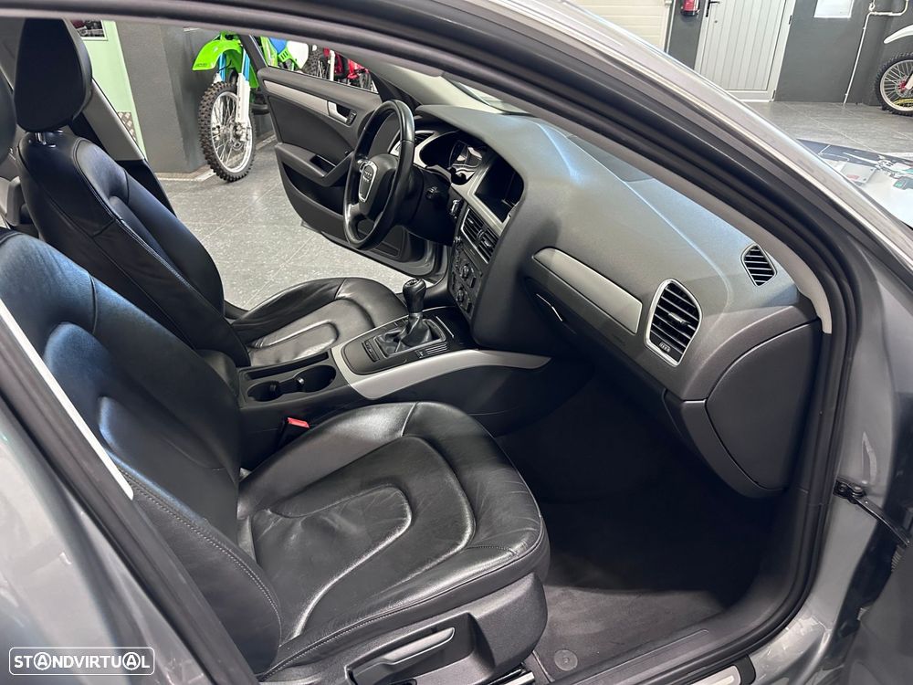 Audi A4 Avant 2.0 TDI exclusive - 17