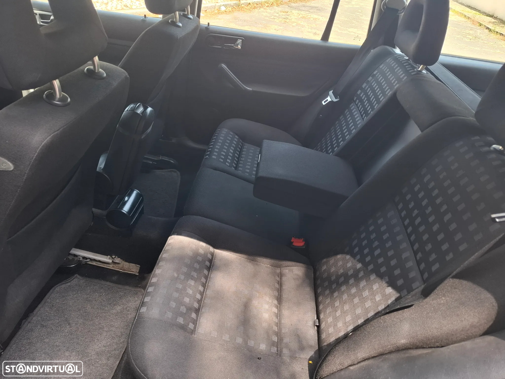 VW Bora 1.9 TDi Highline - 8