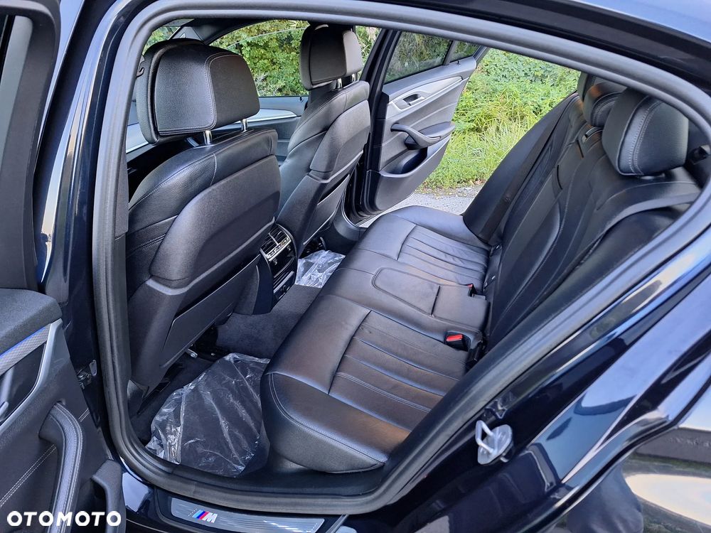 BMW Seria 5 520d M Sport Edition - 17
