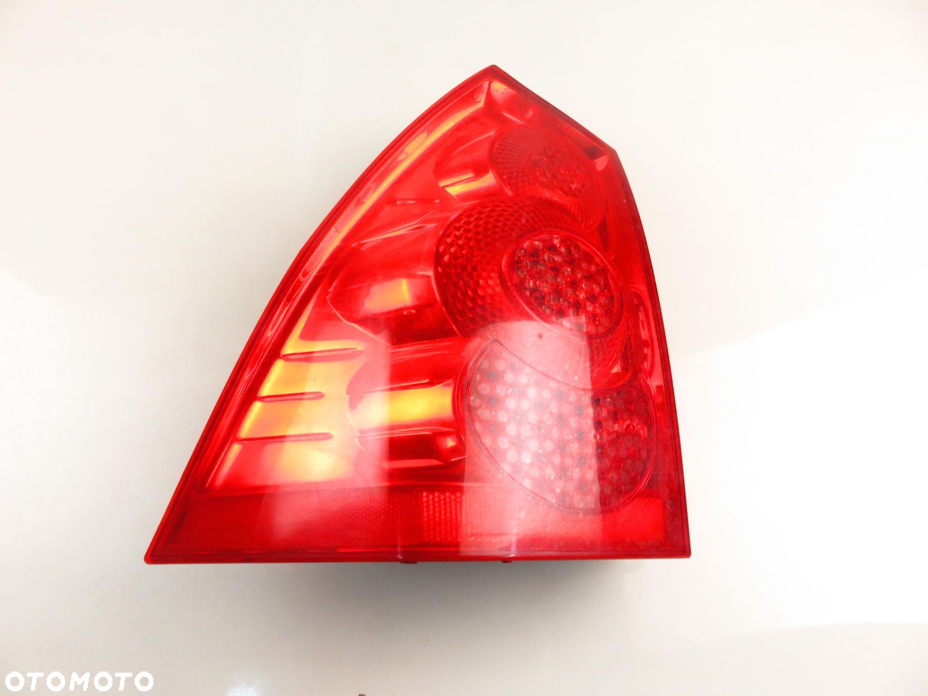 LAMPA LEWA TYLNA PEUGEOT 307 SW (3H) 557686 - 1