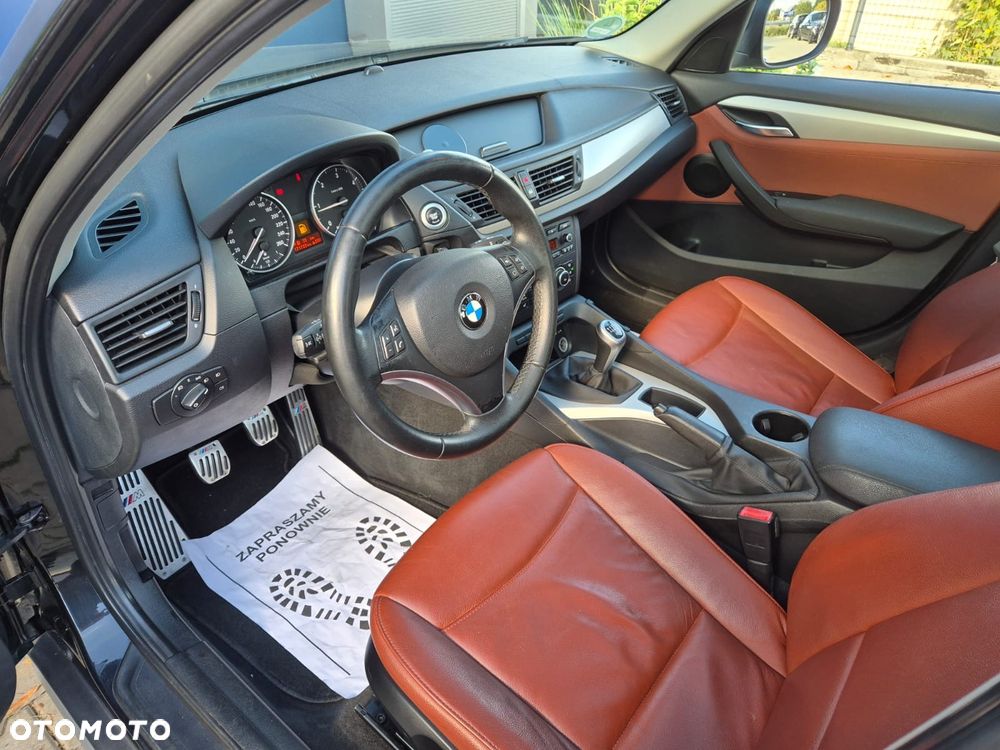 BMW X1 sDrive18d Sport Line - 30