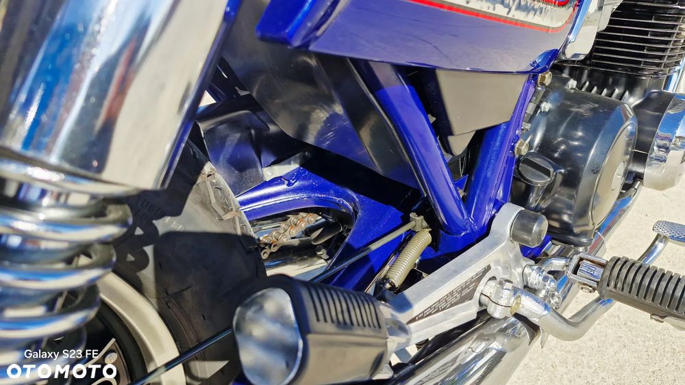 Honda CB - 12