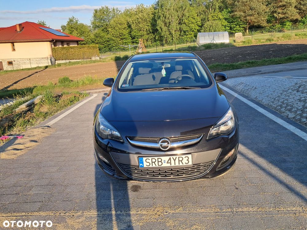 Opel Astra 1.6 Essentia - 1