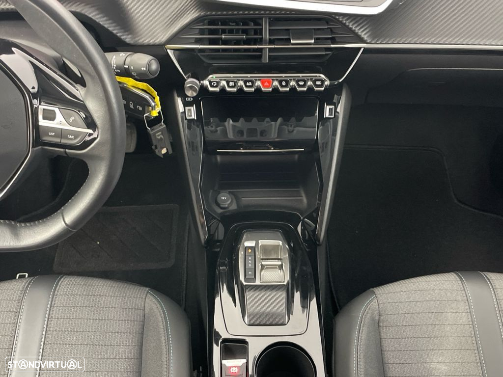 Peugeot 208 1.2 PureTech Allure EAT8 - 15