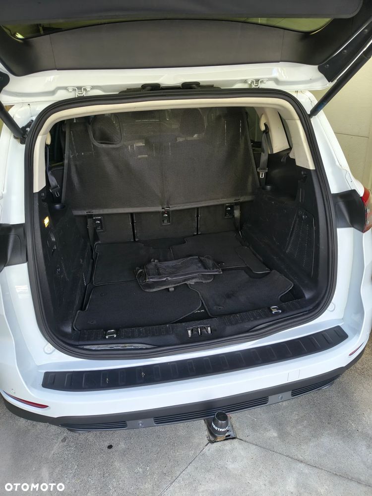 Ford S-Max 2.0 TDCi Titanium PowerShift - 6