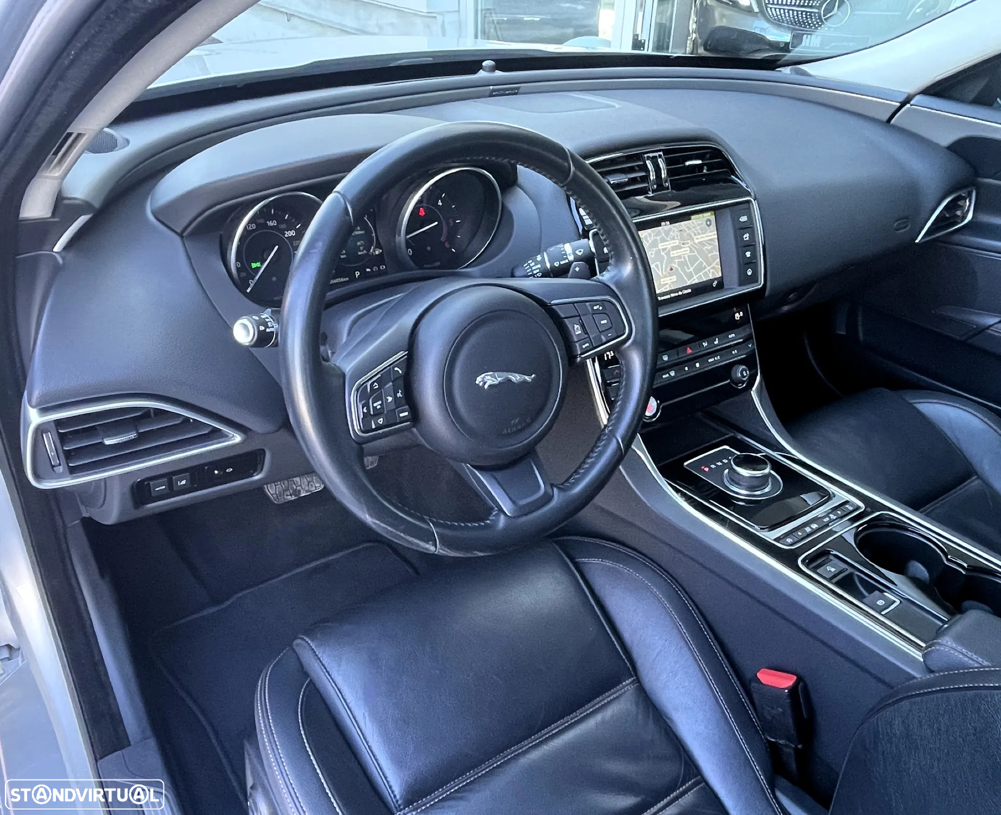 Jaguar XE 2.0 D Prestige Aut. - 20