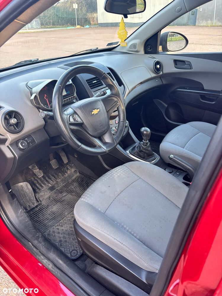 Chevrolet Aveo - 9