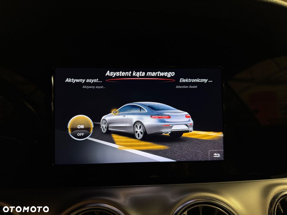 Mercedes-Benz Klasa E 200 9G-TRONIC - 22