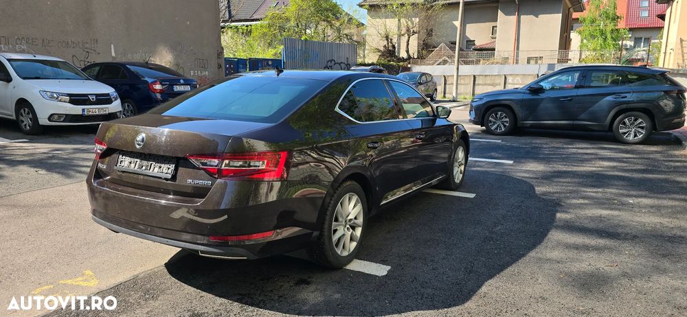 Skoda Superb 1.6 TDI DSG Style - 18