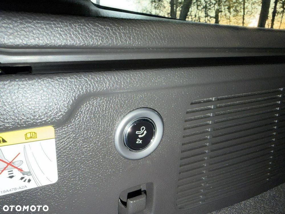 Ford Mondeo - 28