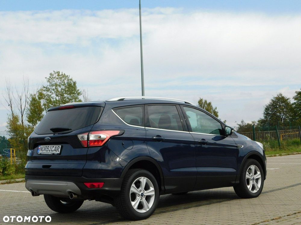 Ford Kuga 2.0 TDCi FWD Titanium - 4