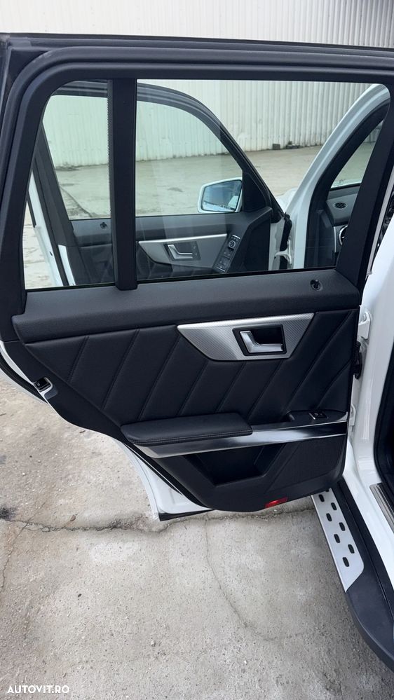 Mercedes-Benz GLK 220 CDI DPF BlueEFFICIENCY 7G-TRONIC SPORT EDITION - 19