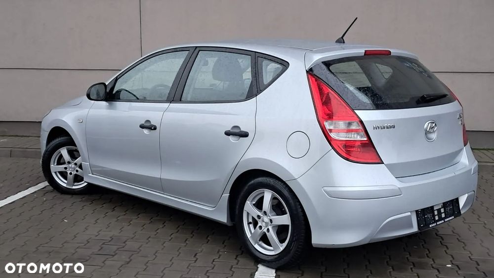 Hyundai i30 1.4 Edition Plus - 11