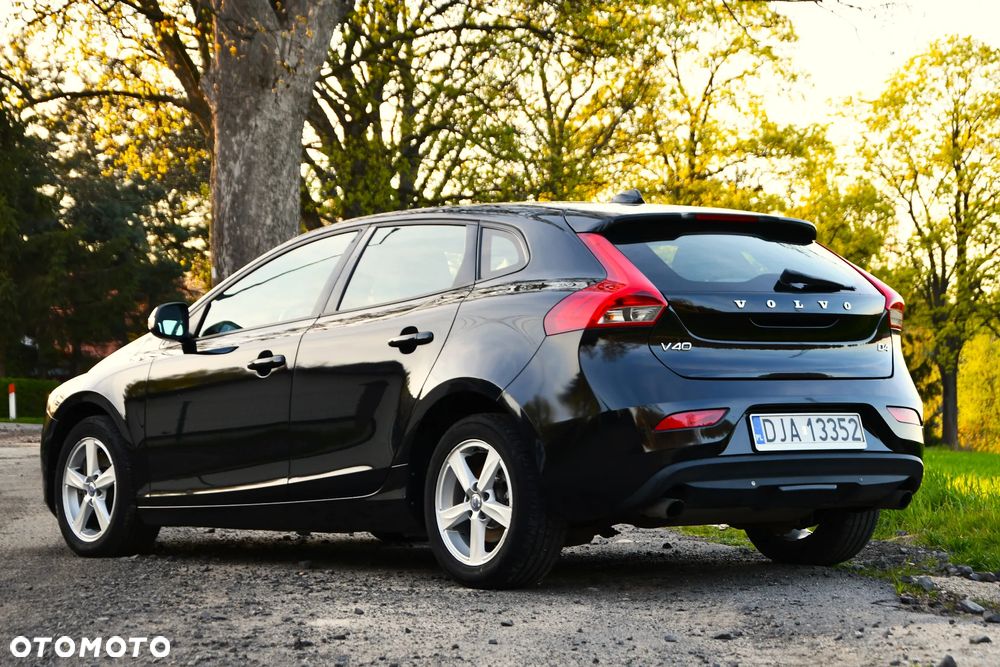 Volvo V40 D4 Momentum - 5