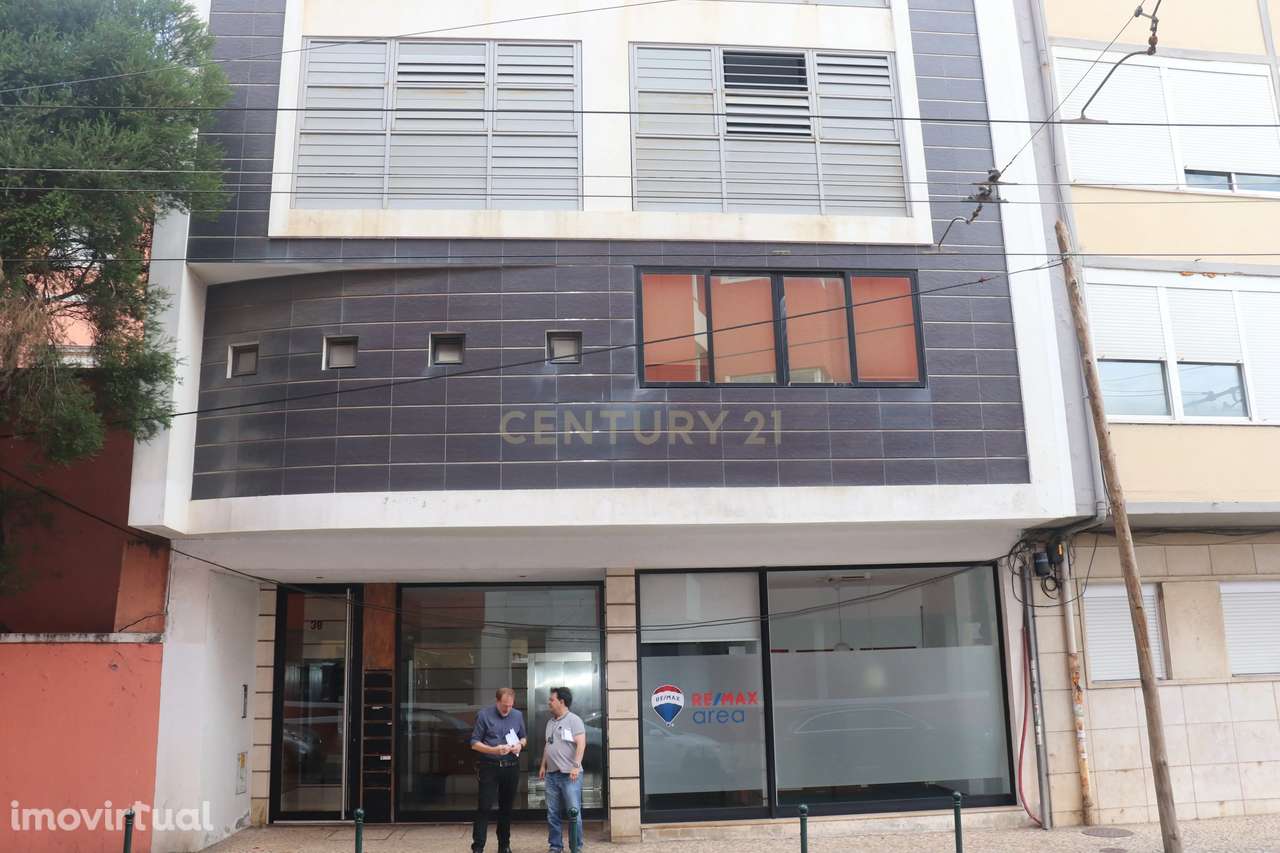 Espetacular escritório - 225m² em Dafundo - Oeiras - Grande imagem: 3/29