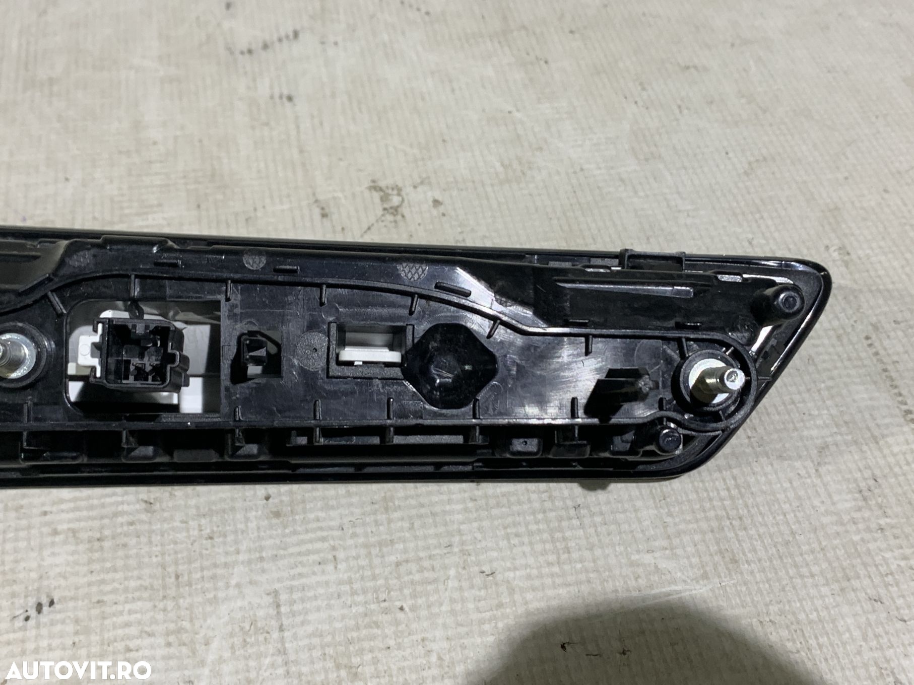 Stop dreapta pe hayon, Opel Mokka, 2020, 2021, 2022, 2023, cod origine OE 9833944580. - 3