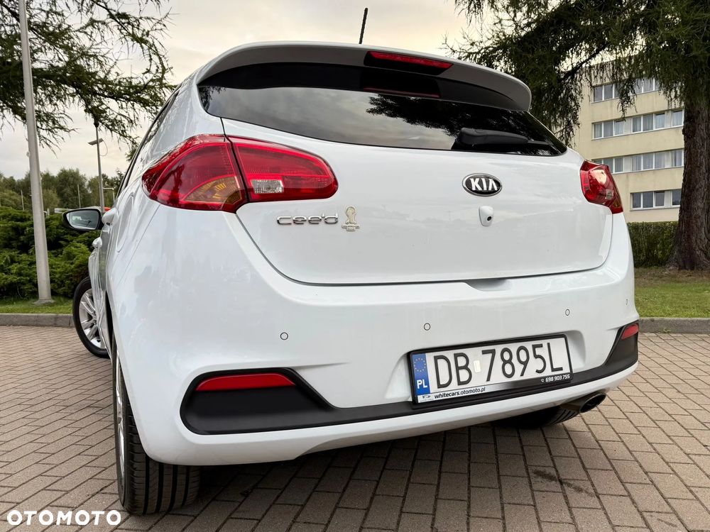 Kia Ceed 1.4 CVVT Fifa World Cup Edition - 23