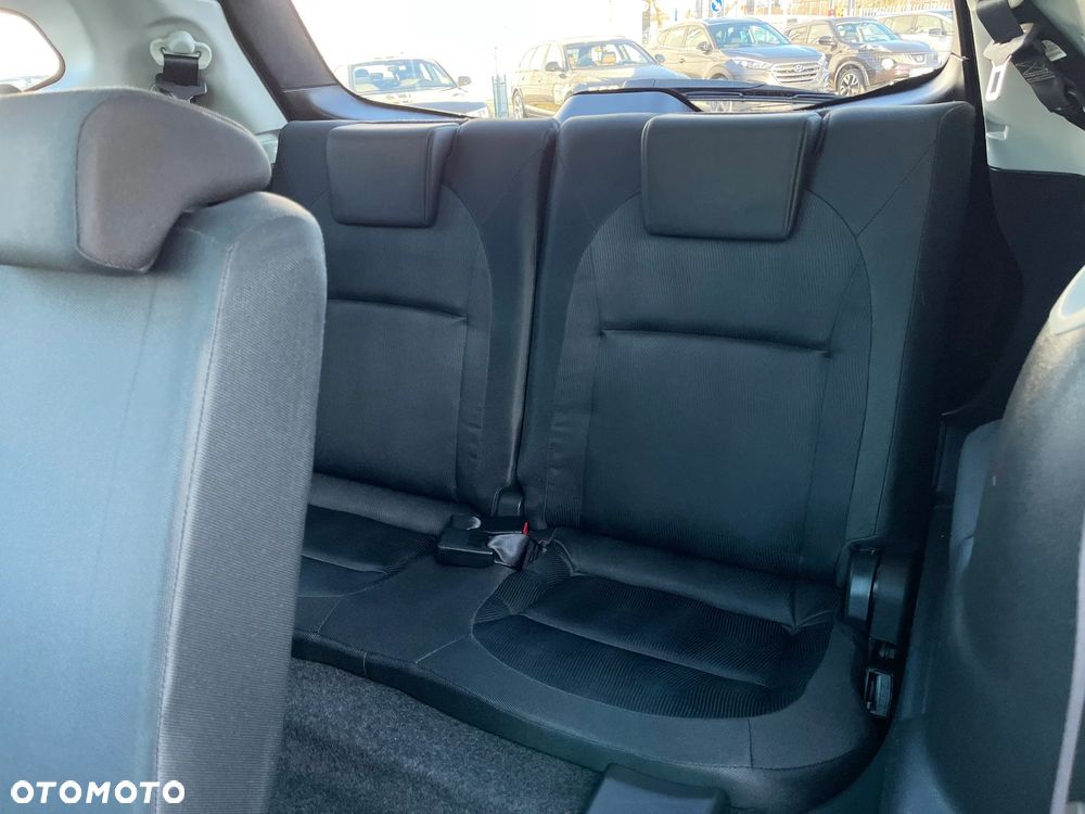 Nissan Qashqai+2 - 25