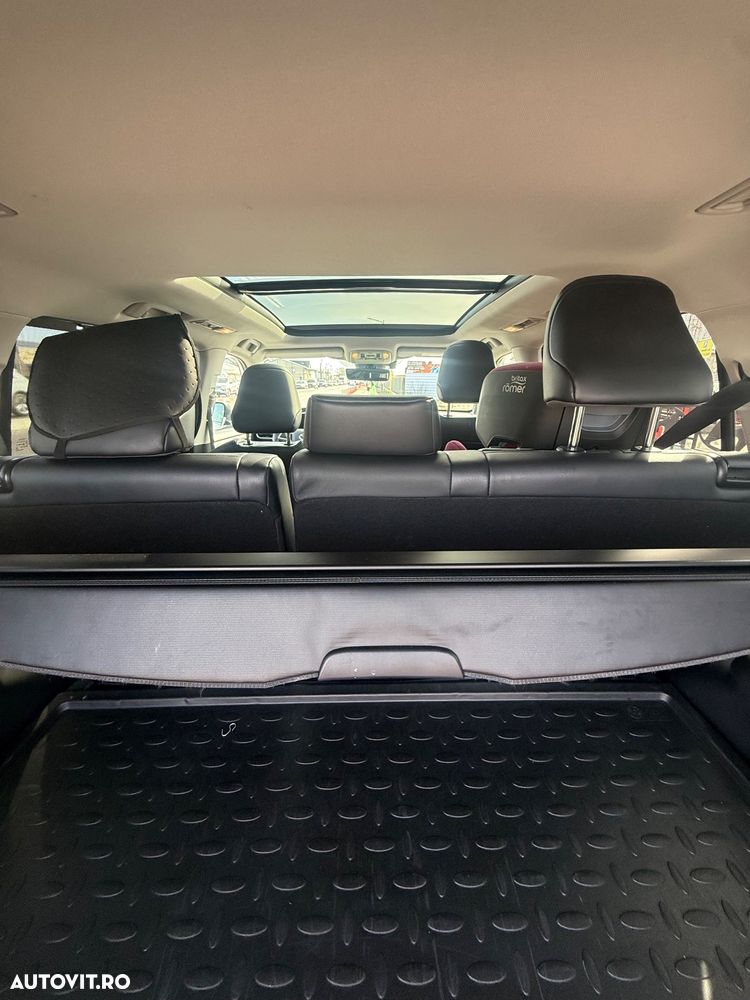 Toyota Highlander 2.5 Hybrid Luxury - 17