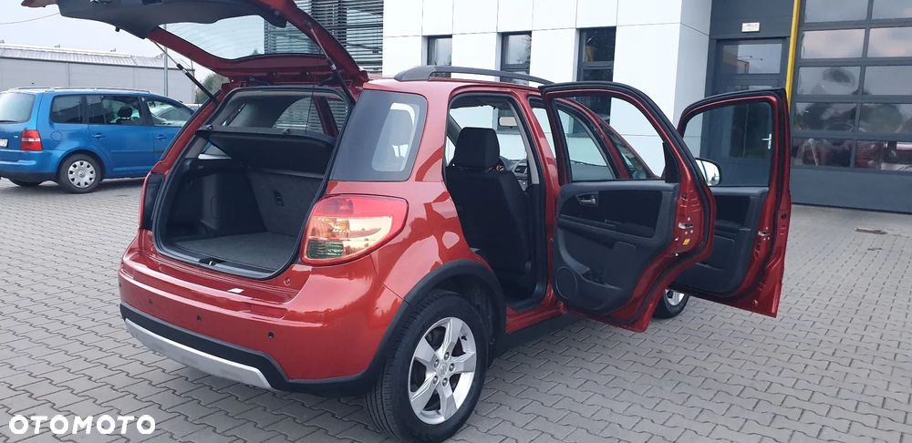 Suzuki SX4 1.6 VVT 4x2 Limited - 17