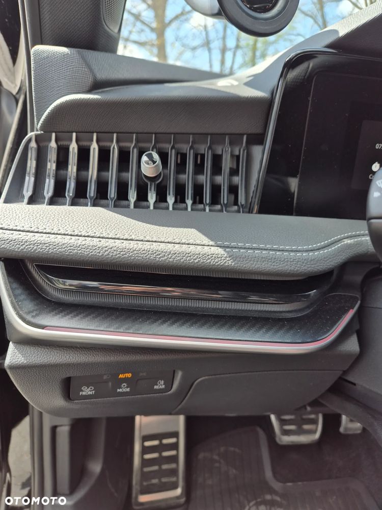 Skoda Superb 2.0 TSI Sportline DSG - 16