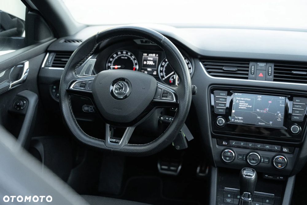 Skoda Octavia 2.0 TDI RS DSG - 22