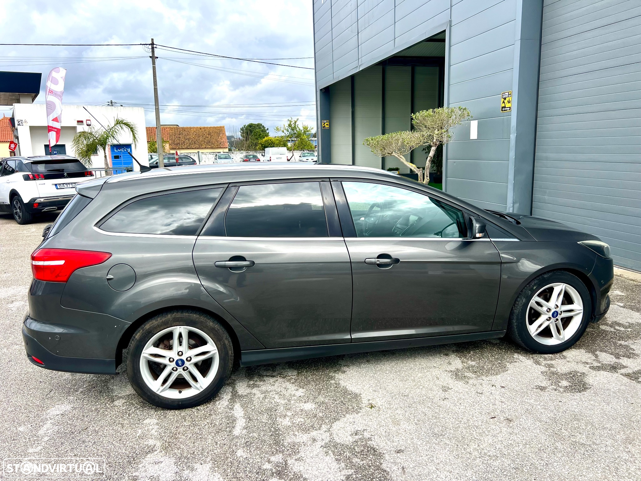 Ford Focus SW 1.0 SCTi Titanium - 6