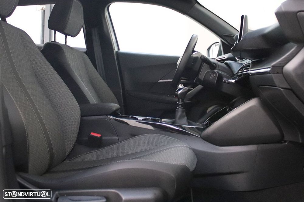 Peugeot 2008 1.2 PureTech Allure - 20