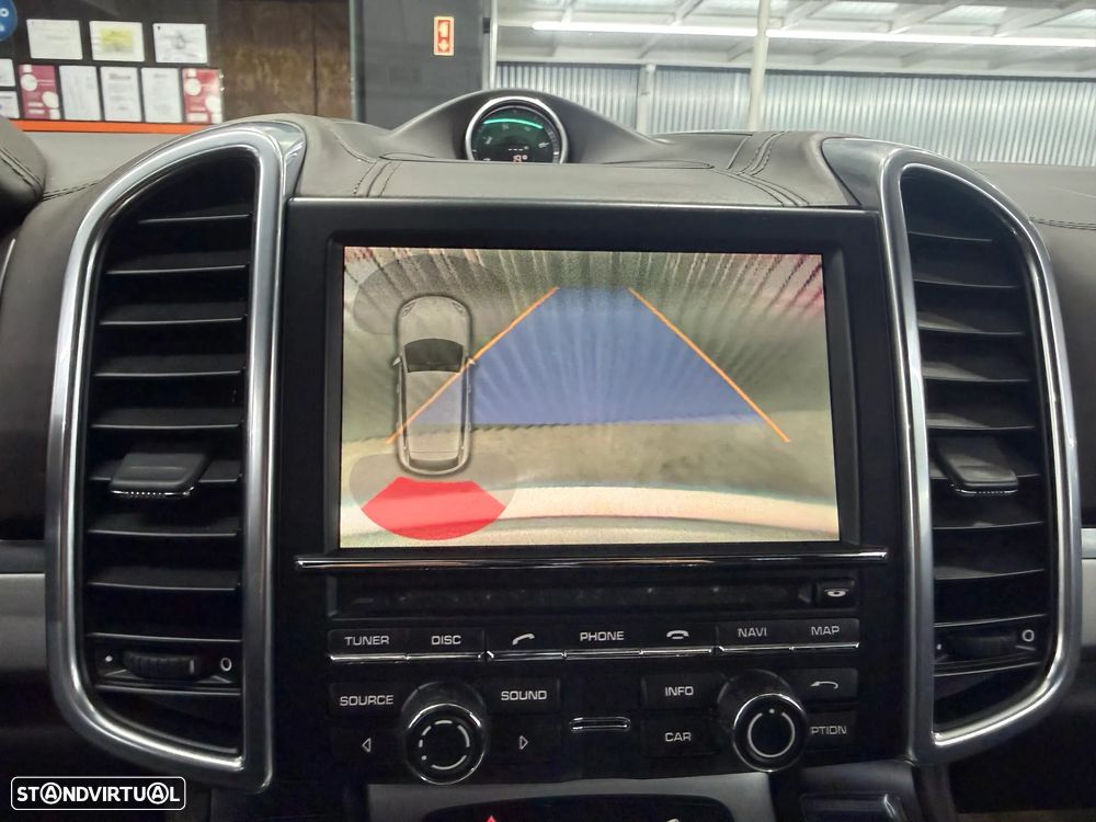 Porsche Cayenne S - 11