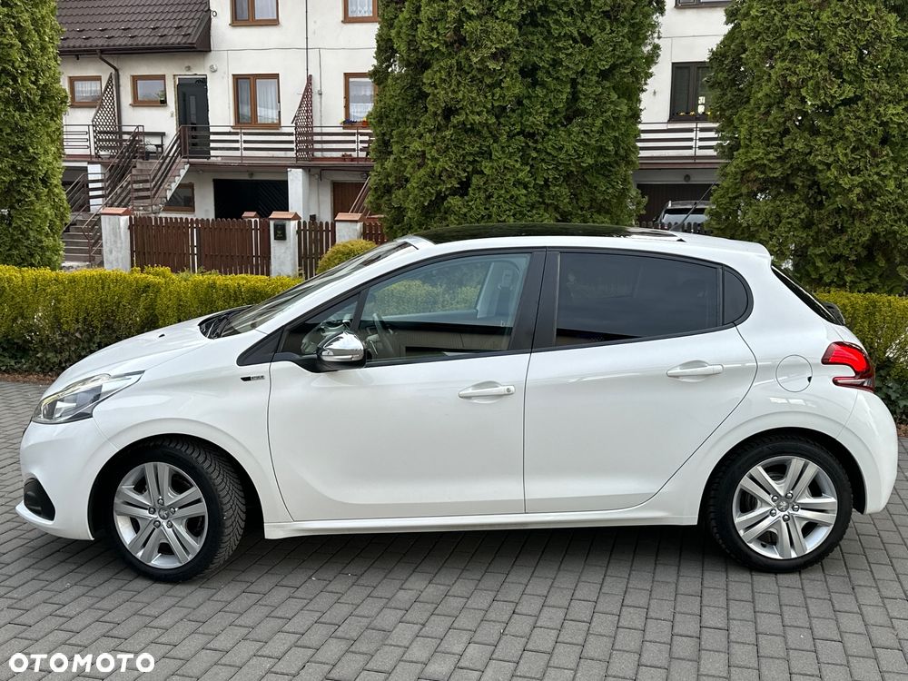 Peugeot 208 - 3