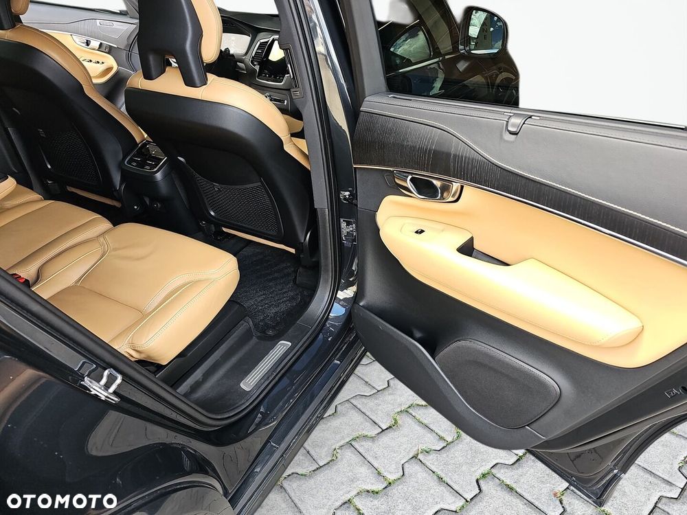 Volvo XC 90 B5 D AWD Inscription - 34