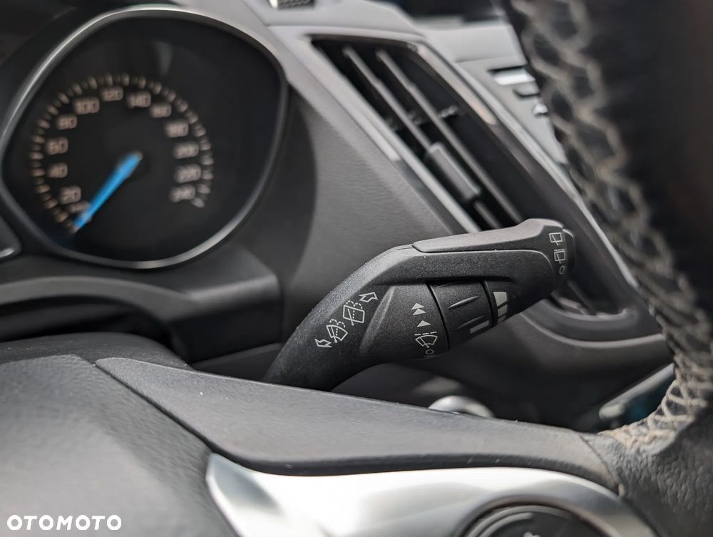 Ford Kuga 2.0 TDCi 4x4 Titanium - 25