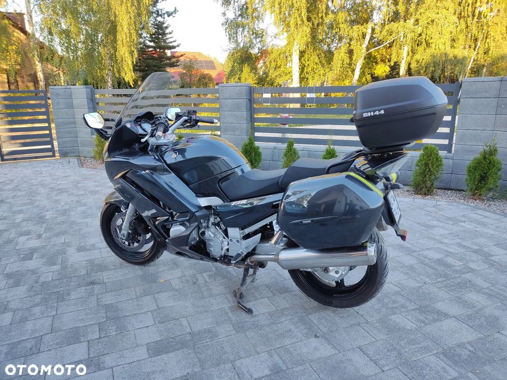 Yamaha FJR - 2