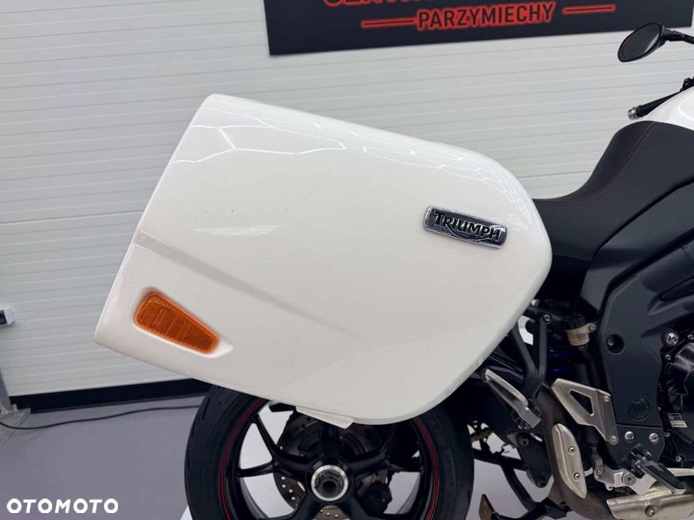 Triumph Tiger - 16