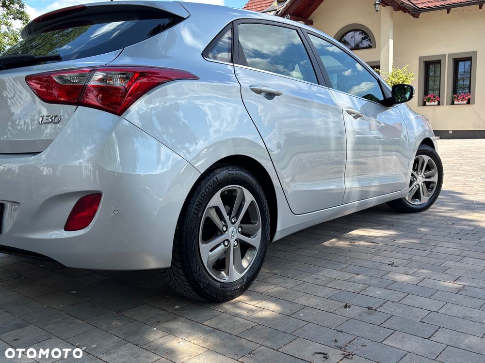 Hyundai i30 1.6 CRDi Premium - 14
