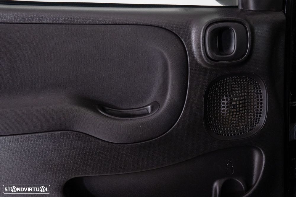 Fiat Panda 1.0 Hybrid City Cross - 27