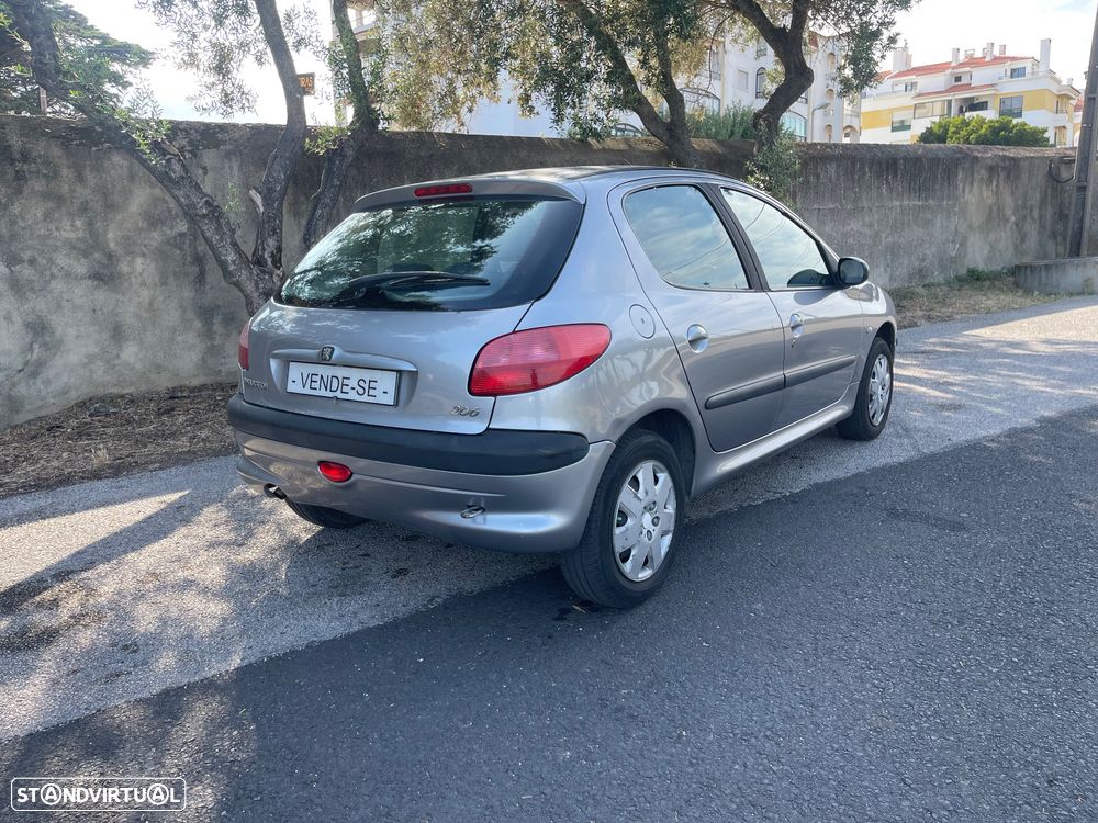Peugeot 206 1.1 Color Line - 4