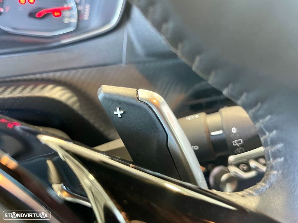 Peugeot 2008 1.2 PureTech Active Pack EAT8 - 13