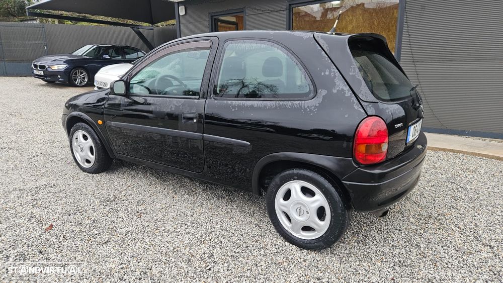 Opel Corsa 1.4 16V Sport - 17