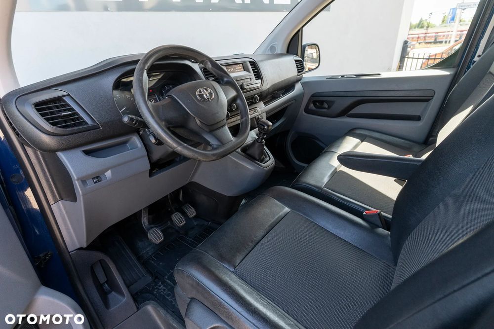 Toyota proace - 10