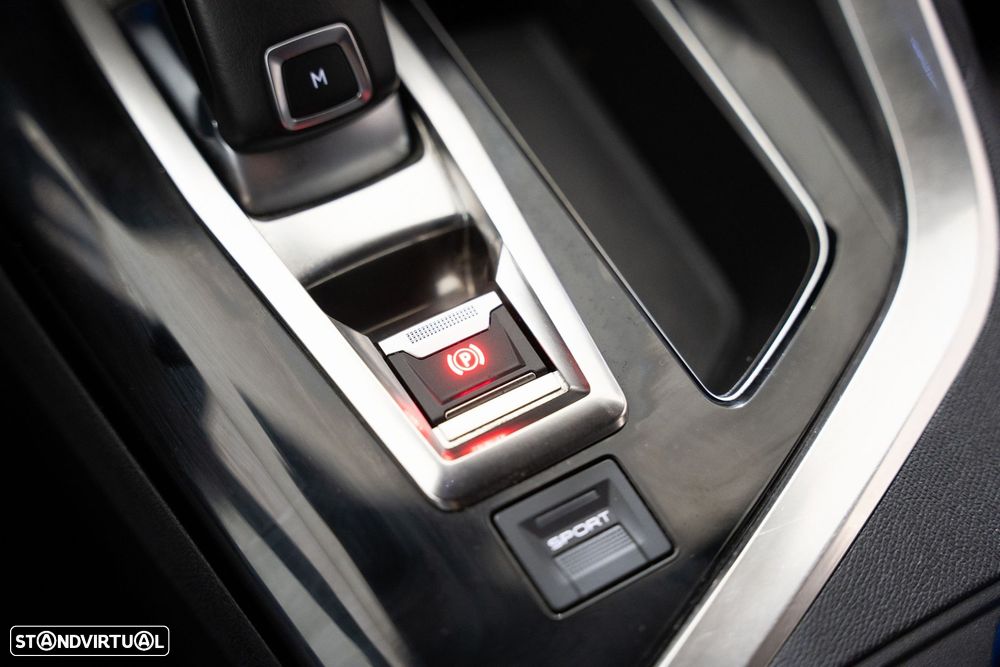 Peugeot 5008 1.2 PureTech GT Line EAT8 - 19