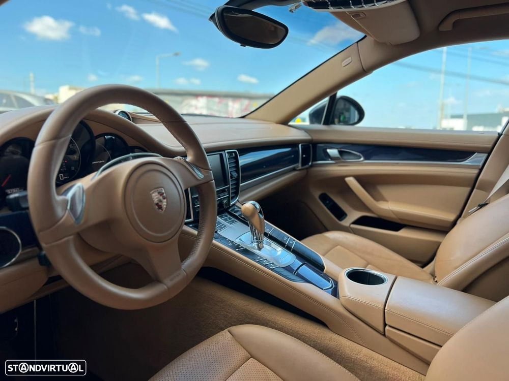 Porsche Panamera PDK - 8