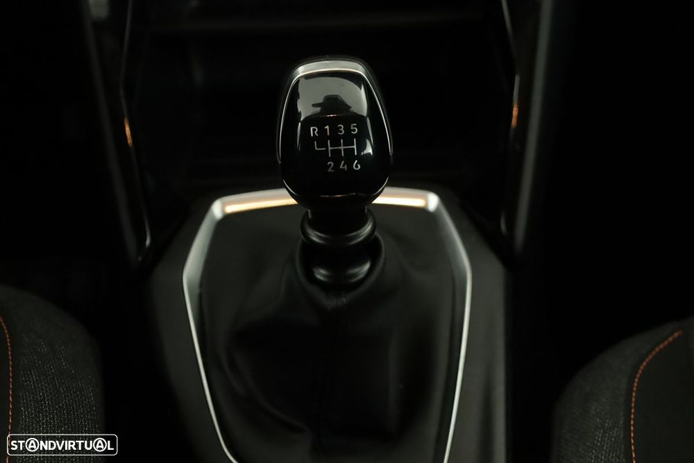 Peugeot 208 1.2 PureTech Style - 14