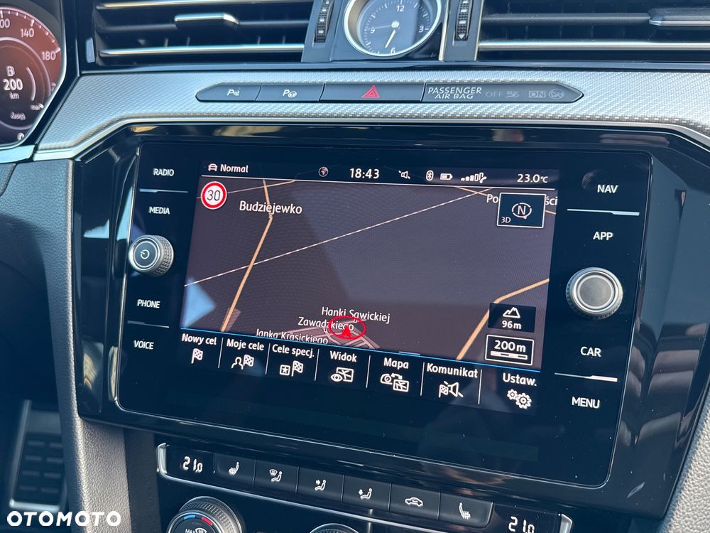Volkswagen Arteon 2.0 TDI SCR DSG R-Line - 32
