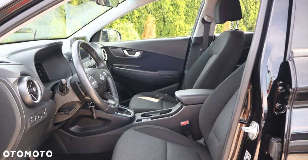 Hyundai Kona - 11