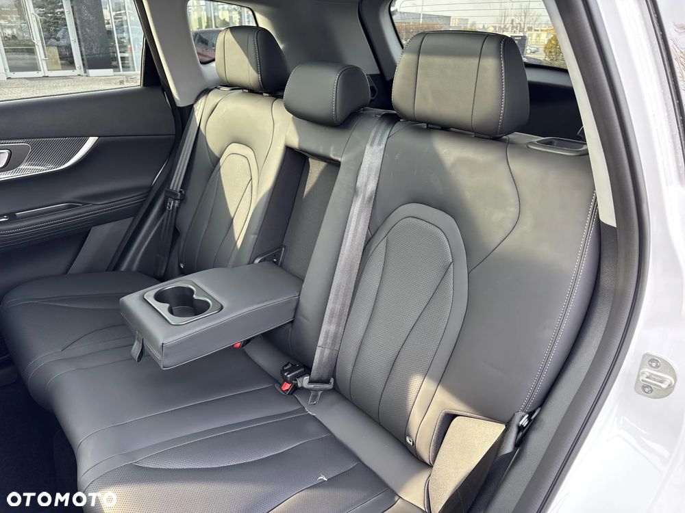 Chery Tiggo 7 1.5 T-GDI Super Hybrid Prestige DHT - 16