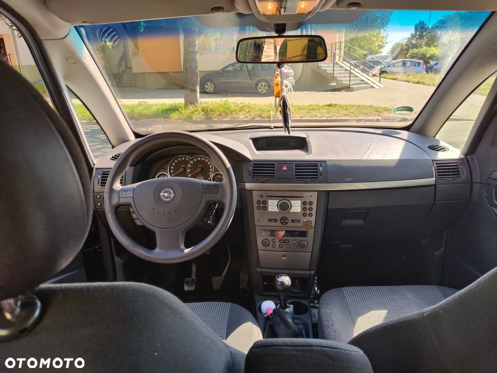 Opel Meriva - 8