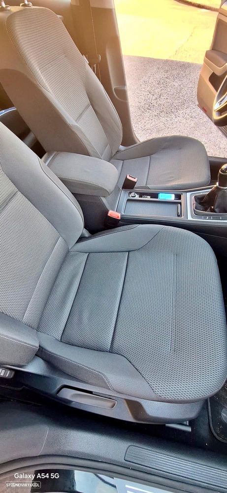 VW Golf 1.6 TDi GPS Edition Frotas - 11