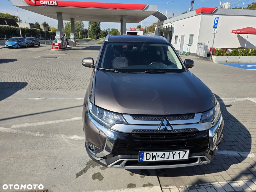 Mitsubishi Outlander - 5